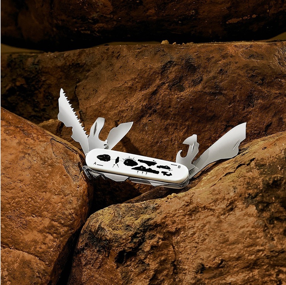 ビクトリノックスOff-White 1.3611.OW