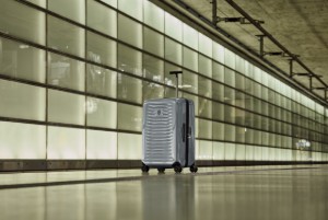 Obrázek Kufr Victorinox Airox Medium Hardside