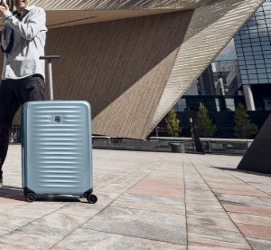 Obrázek Kufr Victorinox Airox Medium Hardside