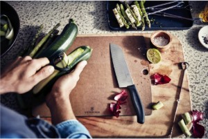 Obrázek Kuchařský nůž Victorinox Santoku Swiss Classic 17 cm