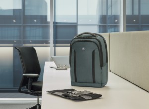 Obrázek Batoh Victorinox Altmont Pro Extension Deluxe Travel Laptop