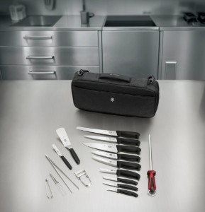 Obrázek Kuchyňská sada s noži Victorinox Compact 16 ks